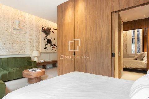 Apartamento de 2 dormitorios en venta en Barcelona, Cataluña, Spain № 4060 - foto 20