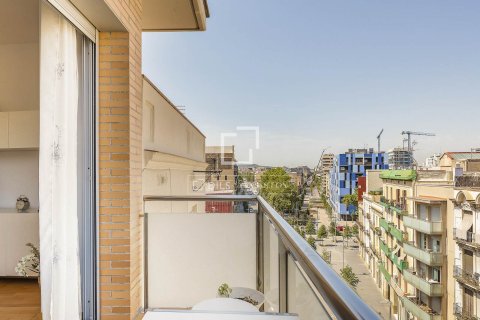 3 bedrooms apartment for sale in Barcelona, Catalonia, Spain № 6266 - photo 8
