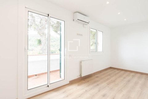 Купить виллу в Кастельдефельс, Испания с 4 спальни, 133м², № 6264 - фото 18