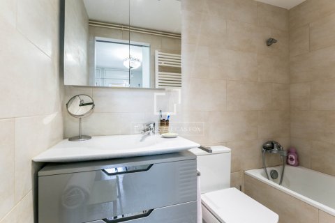 Купить квартиру в Кастельдефельс, Испания с 2 спальни, 100м², № 6260 - фото 13