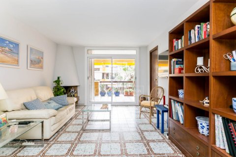 Купить квартиру в Кастельдефельс, Испания с 2 спальни, 100м², № 6260 - фото 5