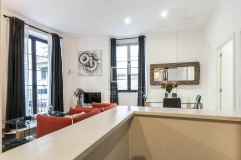 Купить виллу в Барселона, Испания с 2 спальни, 77м², № 6262 - фото 11