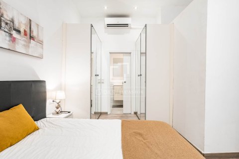 2 bedrooms apartment for sale in Barcelona, Catalonia, Spain № 6262 - photo 24