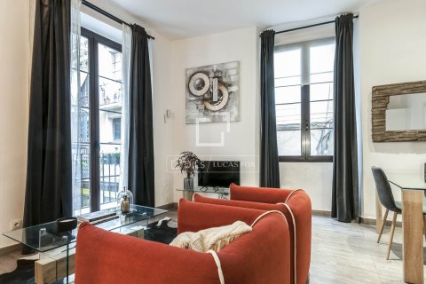 Купить виллу в Барселона, Испания с 2 спальни, 77м², № 6262 - фото 7