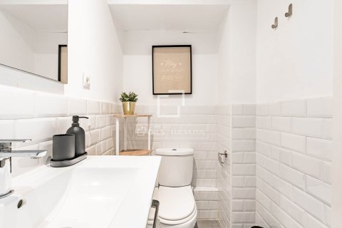 2 bedrooms apartment for sale in Barcelona, Catalonia, Spain № 6262 - photo 22