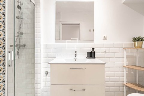2 bedrooms apartment for sale in Barcelona, Catalonia, Spain № 6262 - photo 27