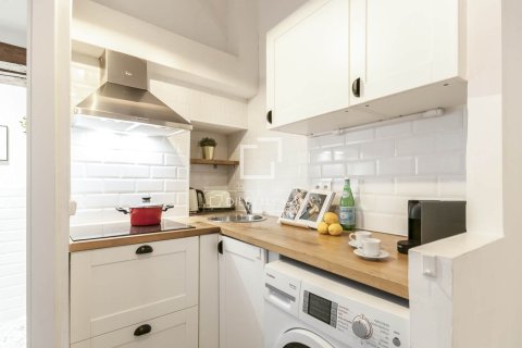 Купить виллу в Барселона, Испания с 2 спальни, 77м², № 6262 - фото 18