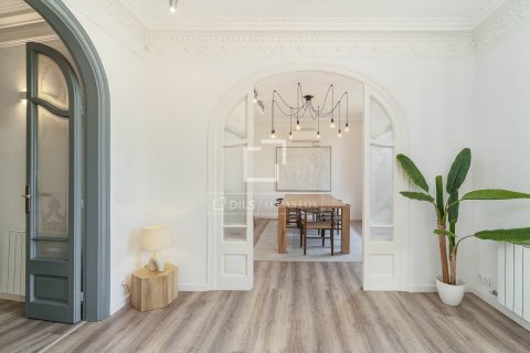 4 bedrooms apartment for sale in Barcelona, Catalonia, Spain № 6261 - photo 15