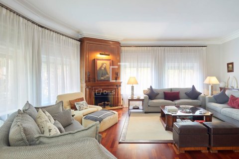 6 bedrooms apartment for sale in Barcelona, Catalonia, Spain № 6265 - photo 2