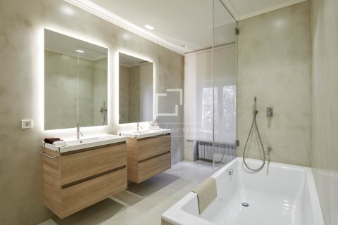 6 bedrooms apartment for sale in Barcelona, Catalonia, Spain № 6265 - photo 19