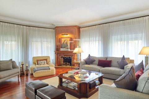 6 bedrooms apartment for sale in Barcelona, Catalonia, Spain № 6265