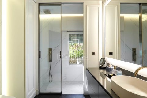 6 bedrooms apartment for sale in Barcelona, Catalonia, Spain № 6265 - photo 18