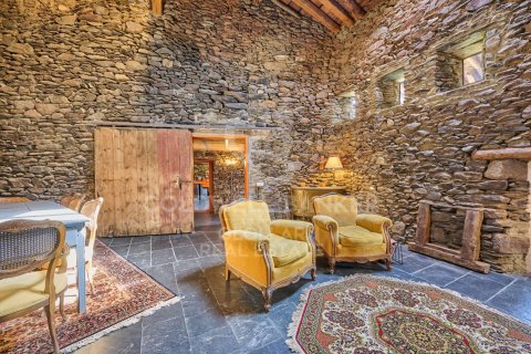 Купить дом в Герона, Испания с 5 спален, 454м², № 5727 - фото 10