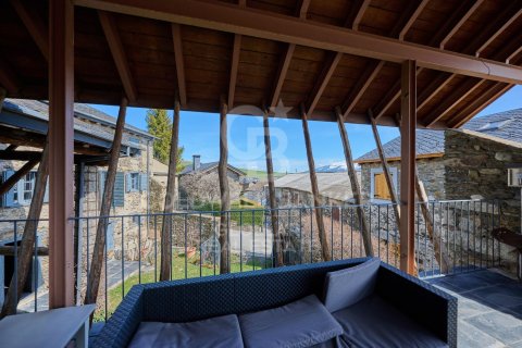 Купить дом в Герона, Испания с 5 спален, 454м², № 5727 - фото 17