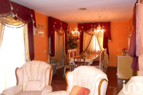 4 bedrooms house for sale in Lloret de Mar, Girona, Catalonia, Spain № 4937 - photo 16