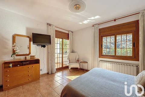 6 bedrooms house for sale in Vilanova Del Valles, Barcelona, Catalonia, Spain № 4936 - photo 14