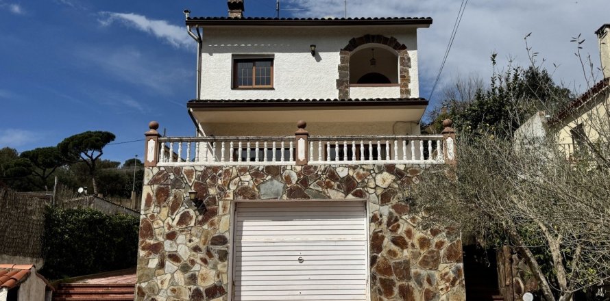 6 bedrooms house for sale in Vilanova Del Valles, Barcelona, Catalonia, Spain № 4936