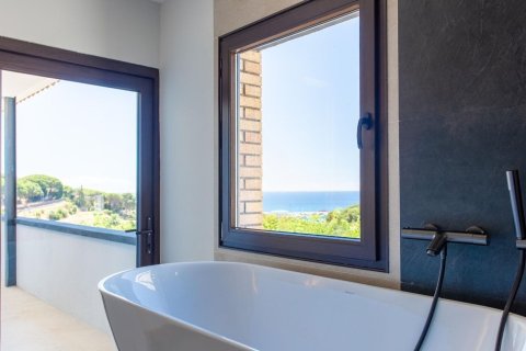 Купить дом в Аренис де Мар, Испания с 5 комнат, № 1341 - фото 28