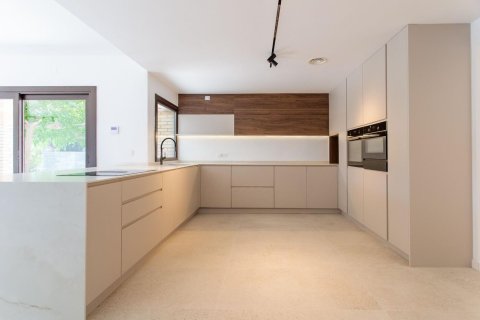 Купить дом в Аренис де Мар, Испания с 5 комнат, № 1341 - фото 15