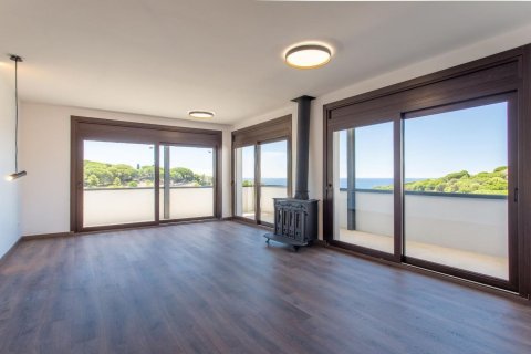 Купить дом в Аренис де Мар, Испания с 5 комнат, № 1341 - фото 5