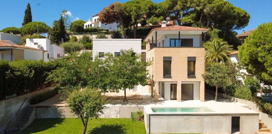 Дом с 4 спальнями в Аренисе де Мар, Барселона, Каталония, Испания № 1341