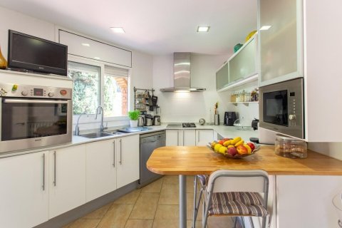 Купить дом в Алелья, Испания с 5 комнат, № 1343 - фото 8