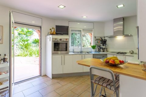 Купить дом в Алелья, Испания с 5 комнат, № 1343 - фото 7