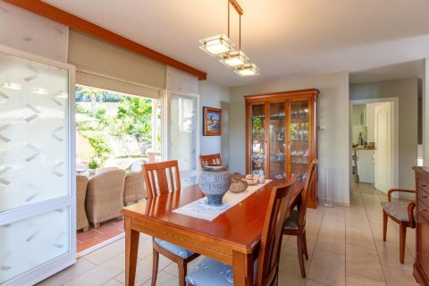 Купить дом в Алелья, Испания с 5 комнат, № 1343 - фото 5