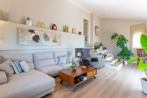 Купить дом в Алелья, Испания с 5 комнат, № 1343 - фото 6