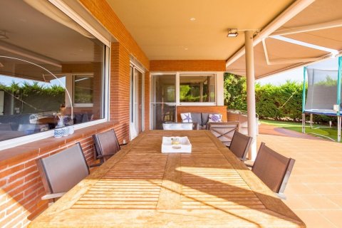 Купить дом в Сан-Висенс де Монтальт, Испания с 6 комнат, № 1342 - фото 5