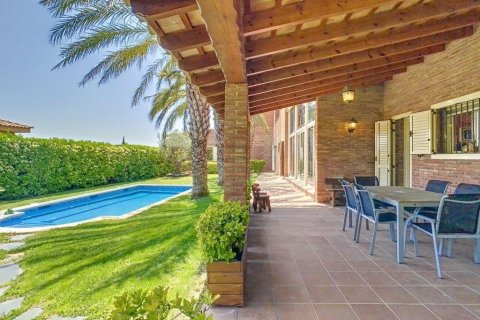 5 chambres house à vendre à Sant Pol de Mar, Barcelona, Catalonia, Spain № 1340 - photo 4