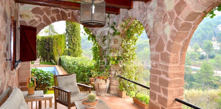 4 bedrooms house for sale in Castellvi de Rosanes, Barcelona, Catalonia, Spain № 5793