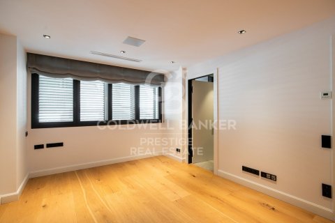5 bedrooms apartment for sale in Barcelona, Catalonia, Spain № 5796 - photo 9