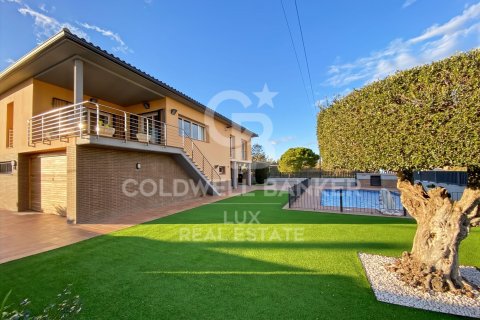 4 bedrooms house for sale in Vilamalla, Girona, Catalonia, Spain № 5792