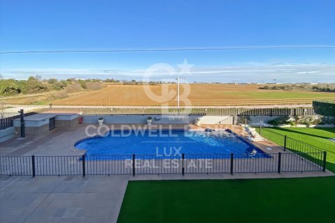4 bedrooms house for sale in Vilamalla, Girona, Catalonia, Spain № 5792 - photo 7