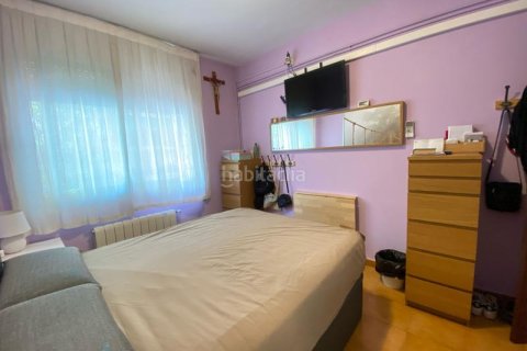 Купить квартиру в Сант-Андреу, Барселона, Испания с 4 спальни, 82м², № 3172 - фото 16