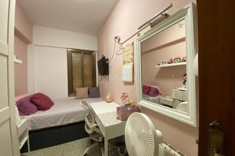 Купить квартиру в Сант-Андреу, Барселона, Испания с 4 спальни, 82м², № 3172 - фото 30