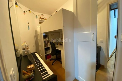 Купить квартиру в Сант-Андреу, Барселона, Испания с 4 спальни, 82м², № 3172 - фото 21