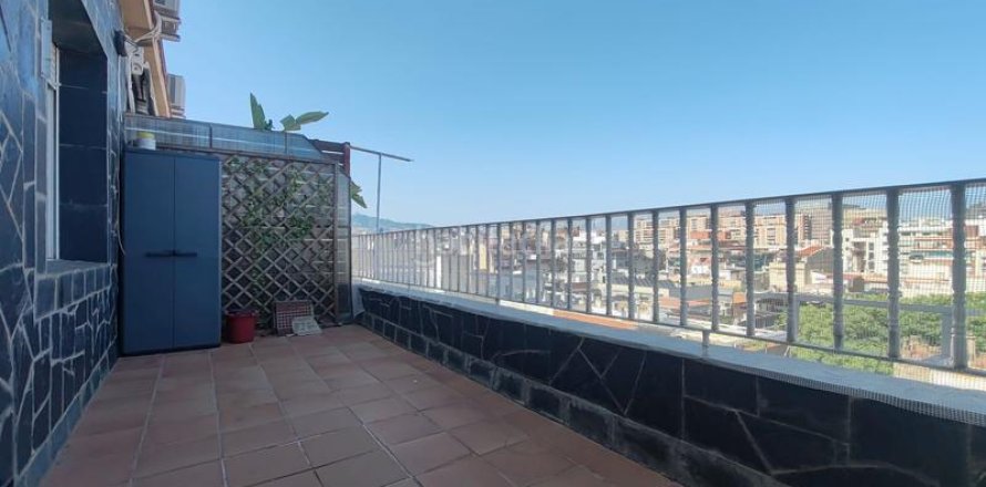 Пентхаус с 3 спальнями в Л'Оспиталет-де-Льобрегате, Барселона, Каталония, Испания № 3170