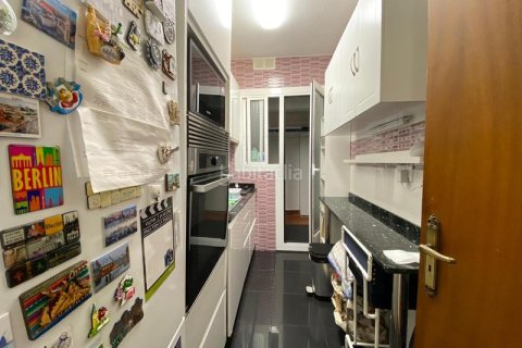 Купить квартиру в Сант-Андреу, Барселона, Испания с 4 спальни, 82м², № 3173 - фото 8