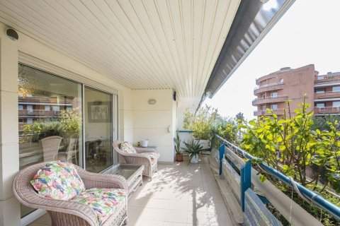 Apartamento de 4 dormitorios en venta en Sitges, Barcelona, Cataluña, Spain № 7102 - foto 6