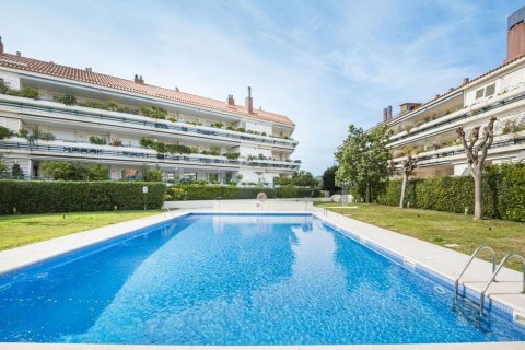 Apartamento de 4 dormitorios en venta en Sitges, Barcelona, Cataluña, Spain № 7102 - foto 8