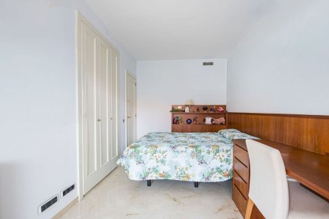 Apartamento de 4 dormitorios en venta en Sitges, Barcelona, Cataluña, Spain № 7102 - foto 16