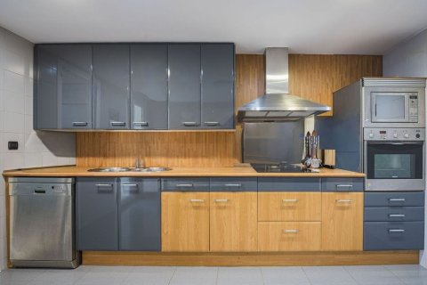 Apartamento de 4 dormitorios en venta en Sitges, Barcelona, Cataluña, Spain № 7102 - foto 27