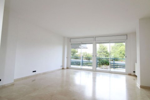 Apartamento de 3 dormitorios en venta en Sitges, Barcelona, Cataluña, Spain № 7103 - foto 3