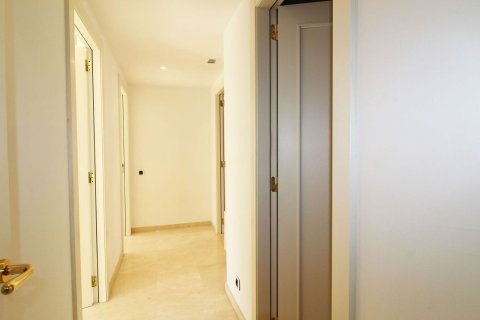 Apartamento de 3 dormitorios en venta en Sitges, Barcelona, Cataluña, Spain № 7103 - foto 14