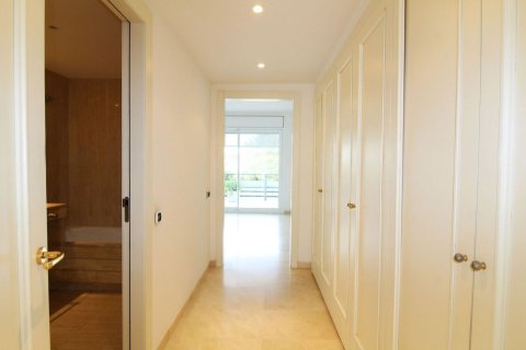 Apartamento de 3 dormitorios en venta en Sitges, Barcelona, Cataluña, Spain № 7103 - foto 19