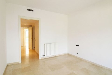 Apartamento de 3 dormitorios en venta en Sitges, Barcelona, Cataluña, Spain № 7103 - foto 12