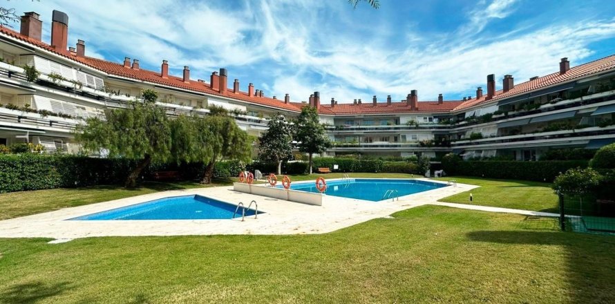 Apartamento de 3 dormitorios en venta en Sitges, Barcelona, Cataluña, Spain № 7103