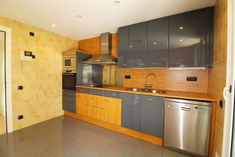 Apartamento de 3 dormitorios en venta en Sitges, Barcelona, Cataluña, Spain № 7103 - foto 27